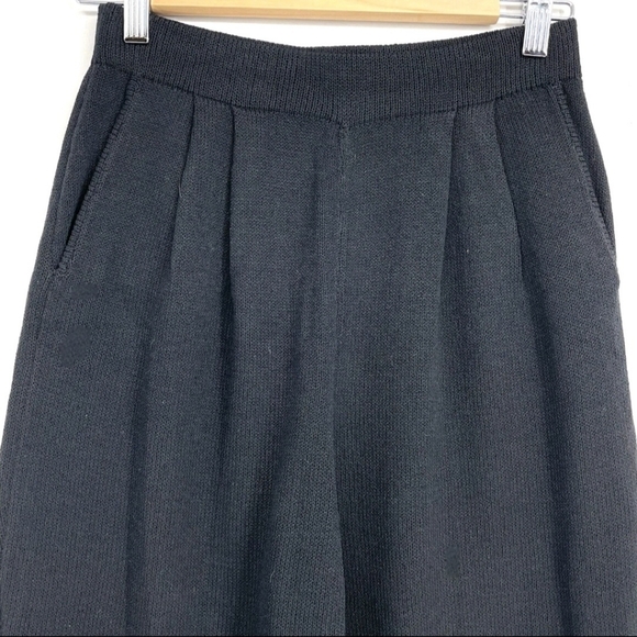 St. John Basics Black Santana Knit Pleated Front Pull-on Pants Size 8 - Picture 2 of 16